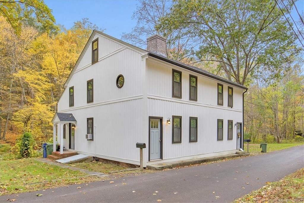 Property Photo:  168 Cotton Hollow Road  CT 06073 