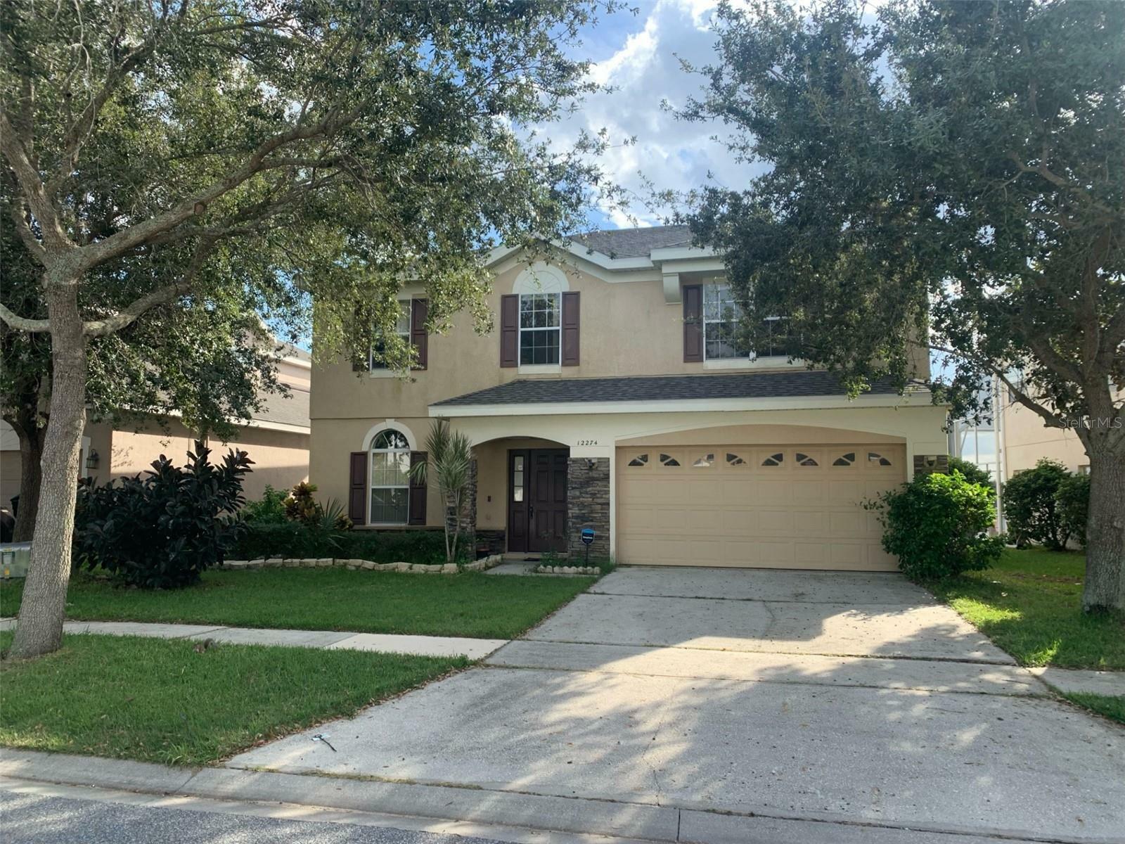 Property Photo:  12274 Accipiter Drive  FL 32837 