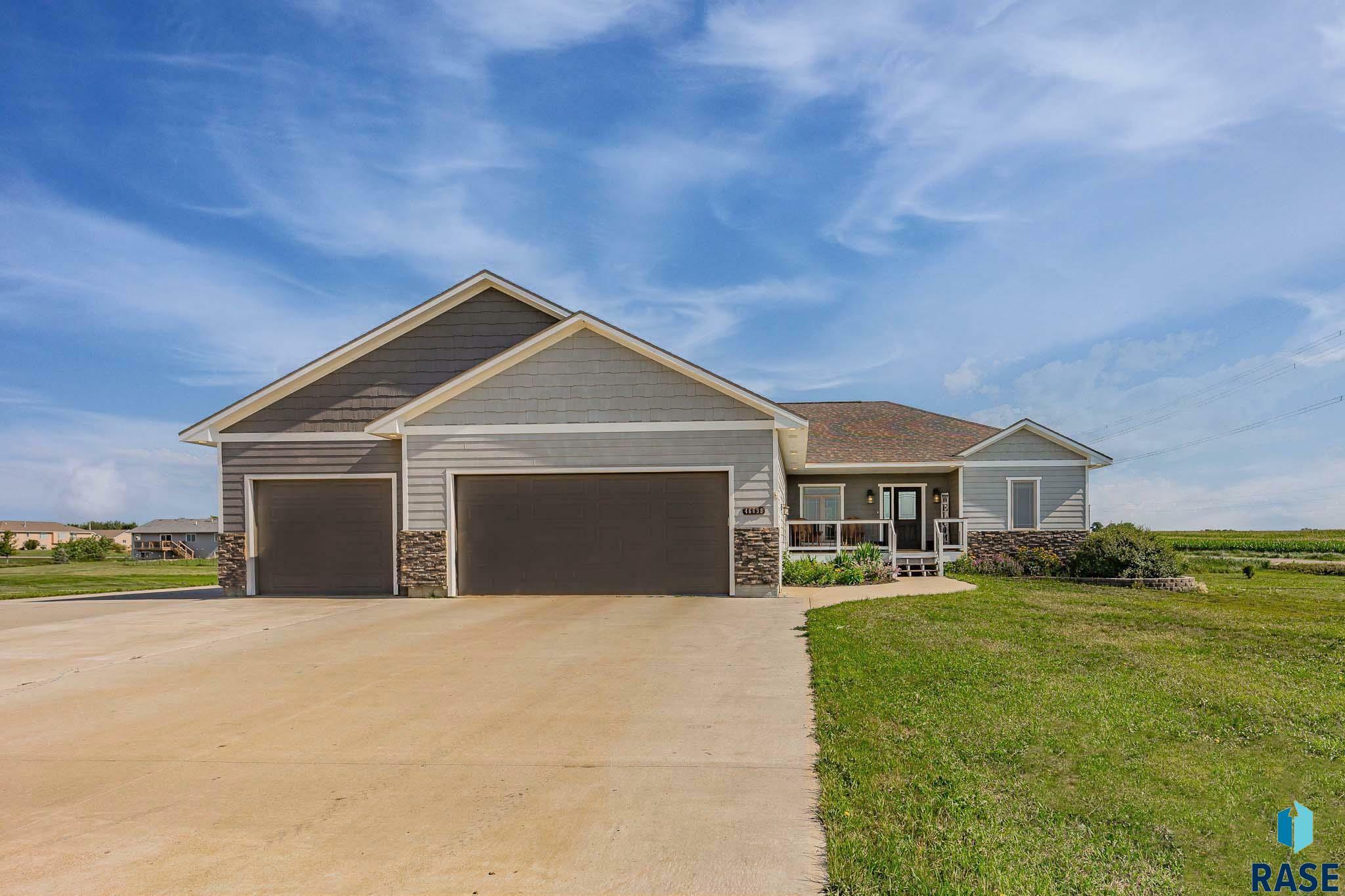 Property Photo: 46698 Cardinal St SD 57064-3001