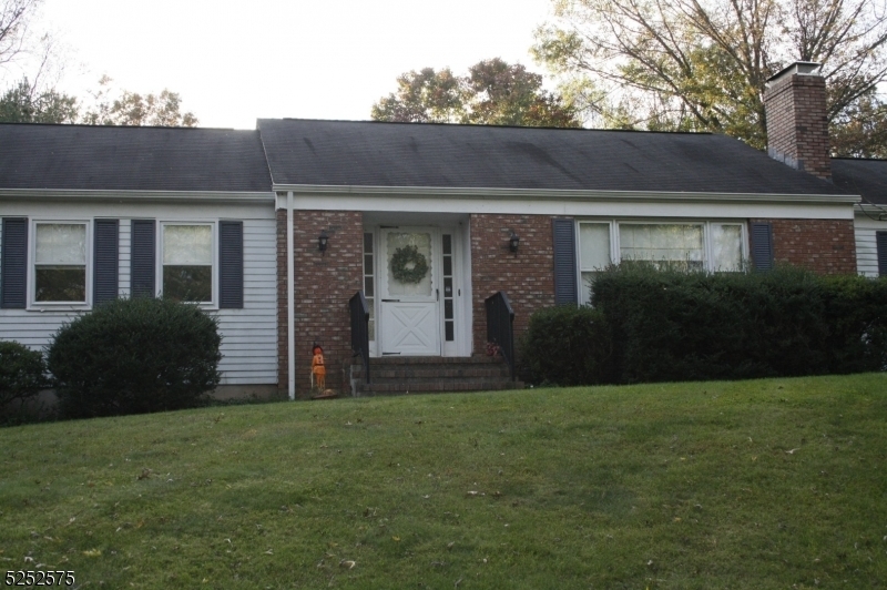 Property Photo:  30 Tall Cedar Ct  NJ 08502 