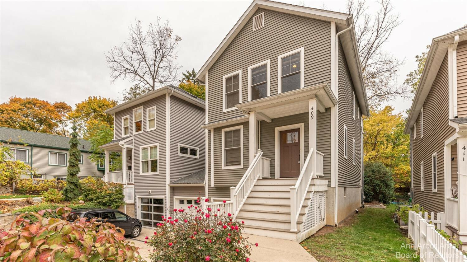 Property Photo:  409 Montgomery Avenue  MI 48103 