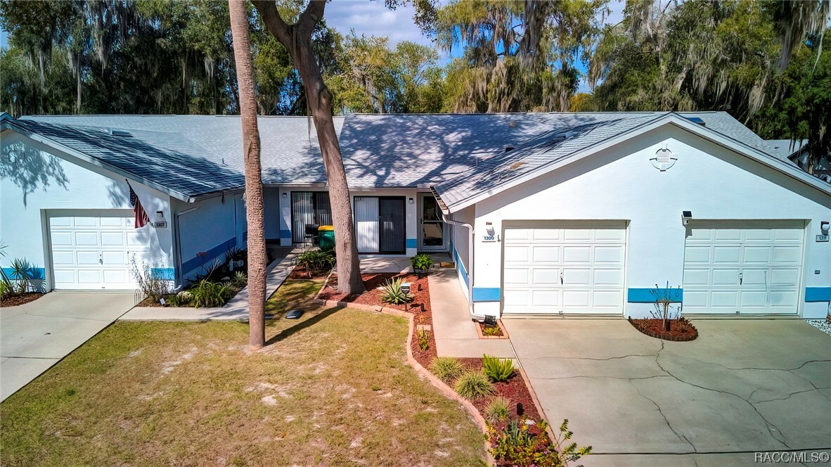 Property Photo:  1309 Longboat Point  FL 34450 