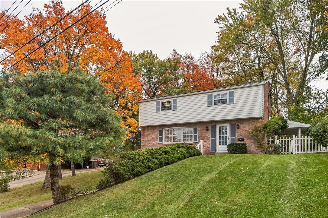 Property Photo: 171 Shackelford Dr PA 15146