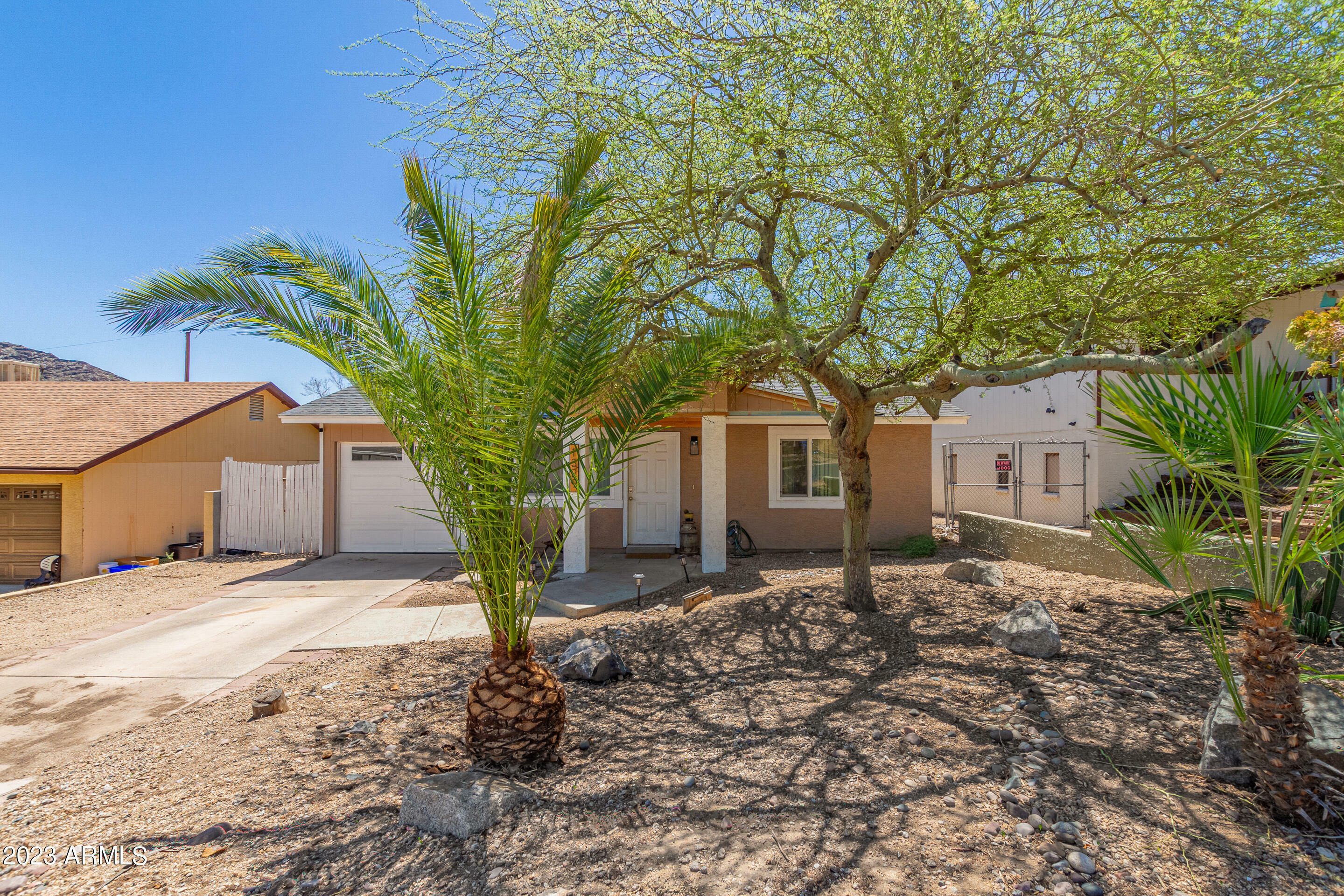 Property Photo:  1329 E Cholla Street  AZ 85020 