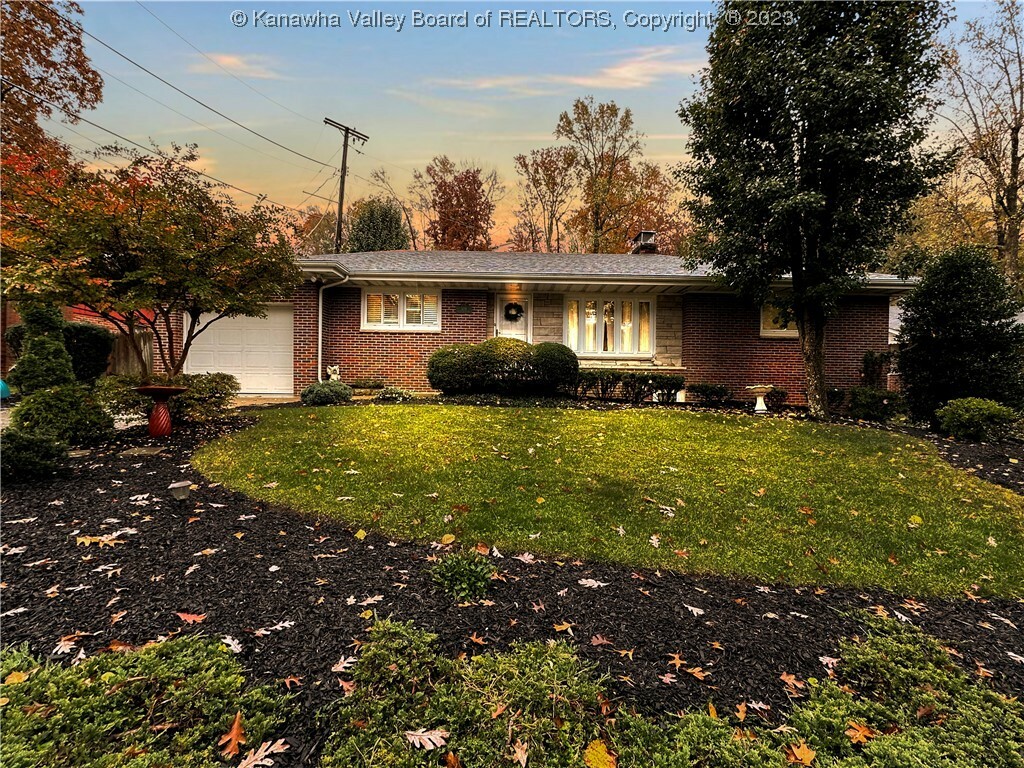 Property Photo: 508 Woodcliff Road WV 25314