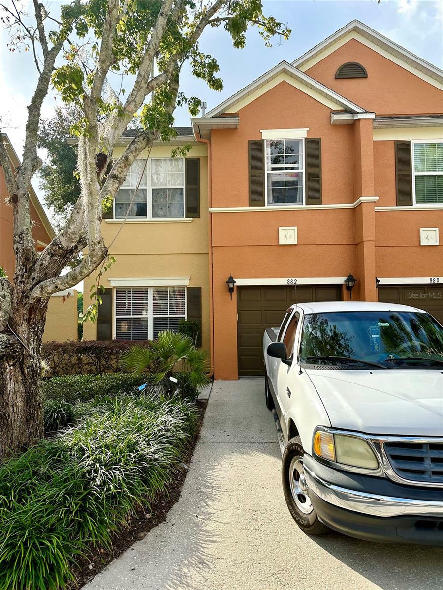 Property Photo:  882 Assembly Court  FL 34747 