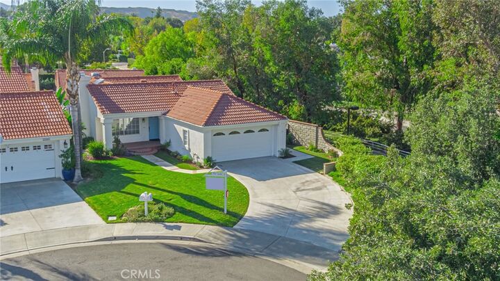 Property Photo:  25971 Aosta Court  CA 91355 