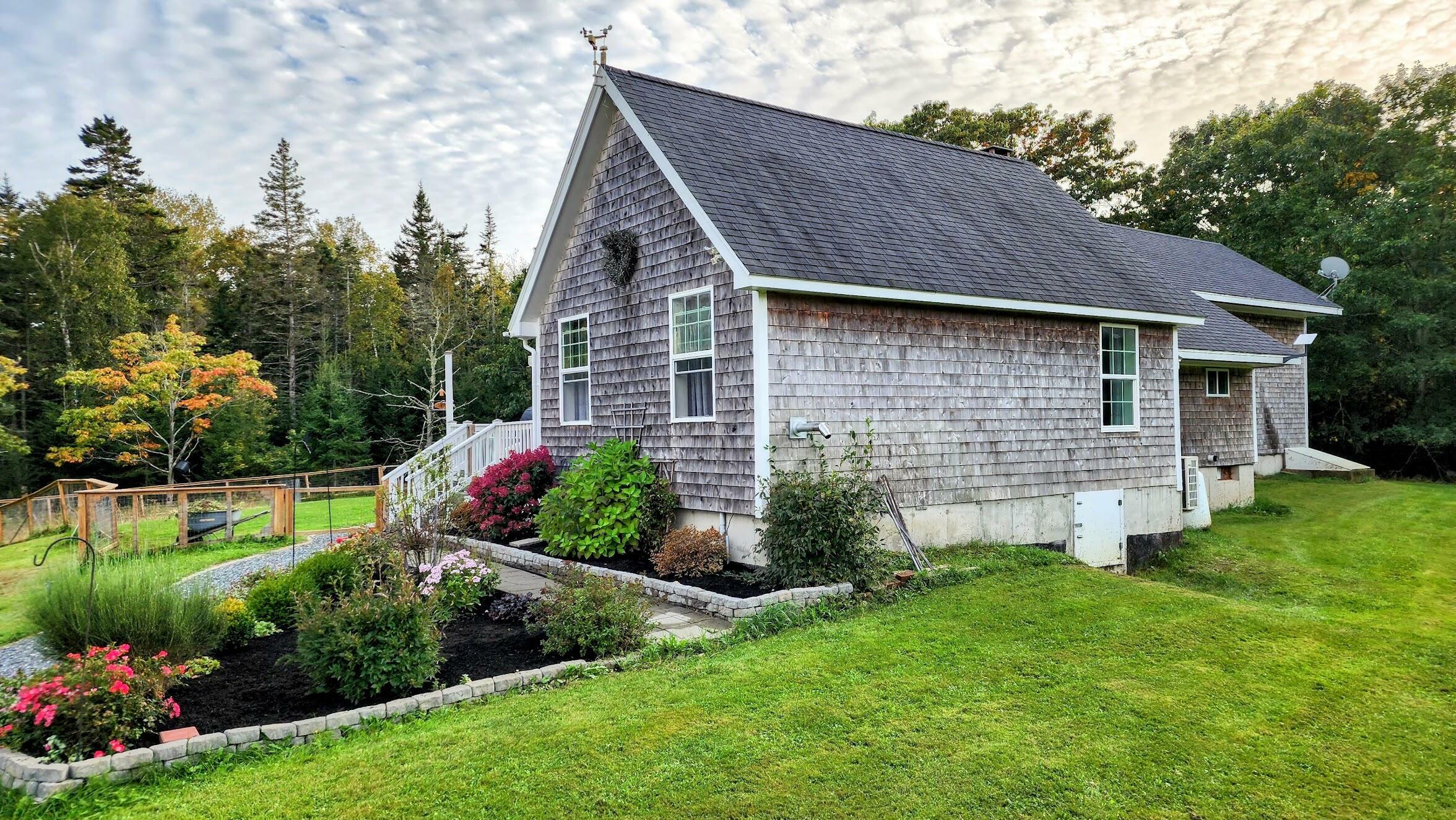 Property Photo:  663 Reach Rd Road  ME 04627 