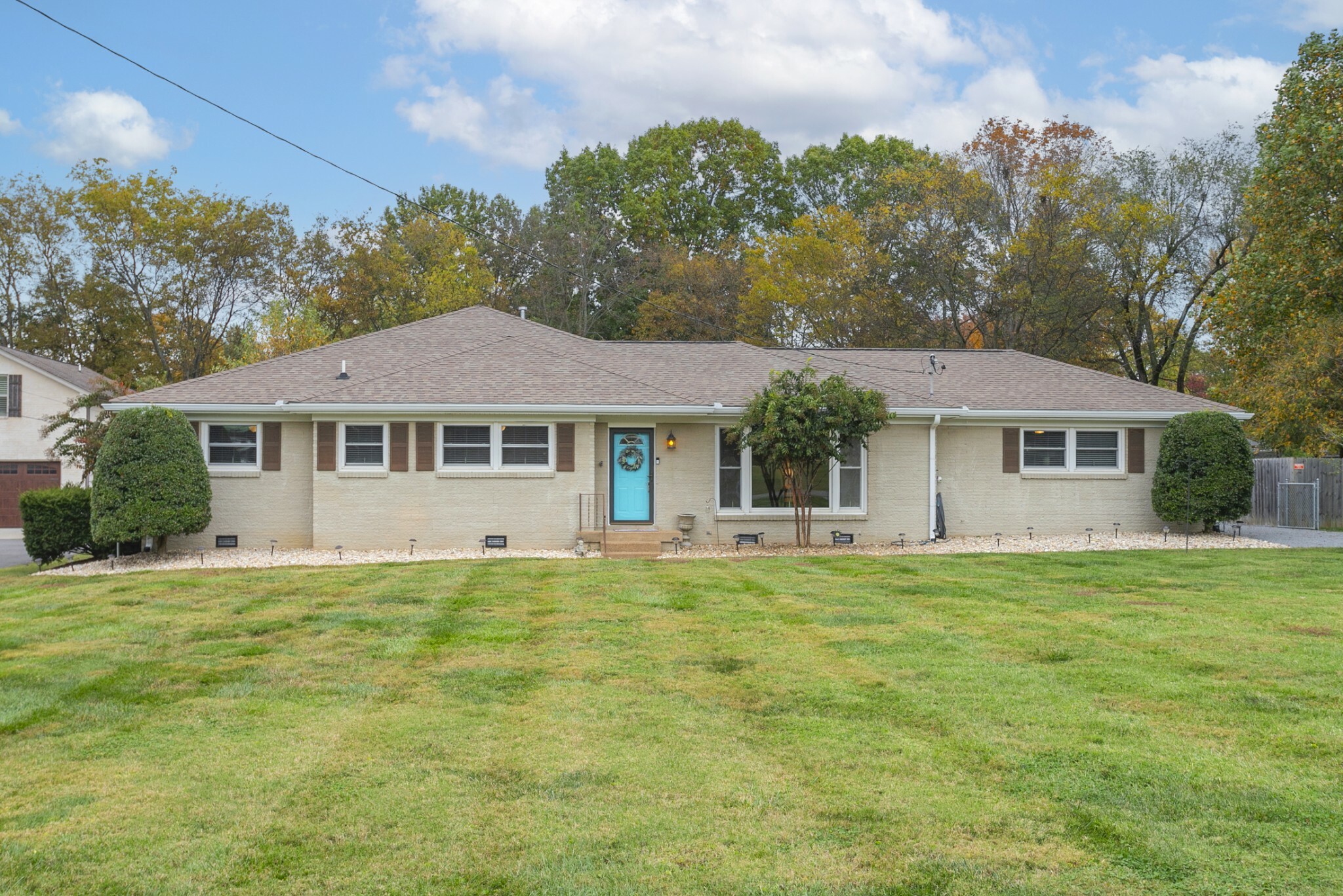 Property Photo:  108 Dale Ave  TN 37075 