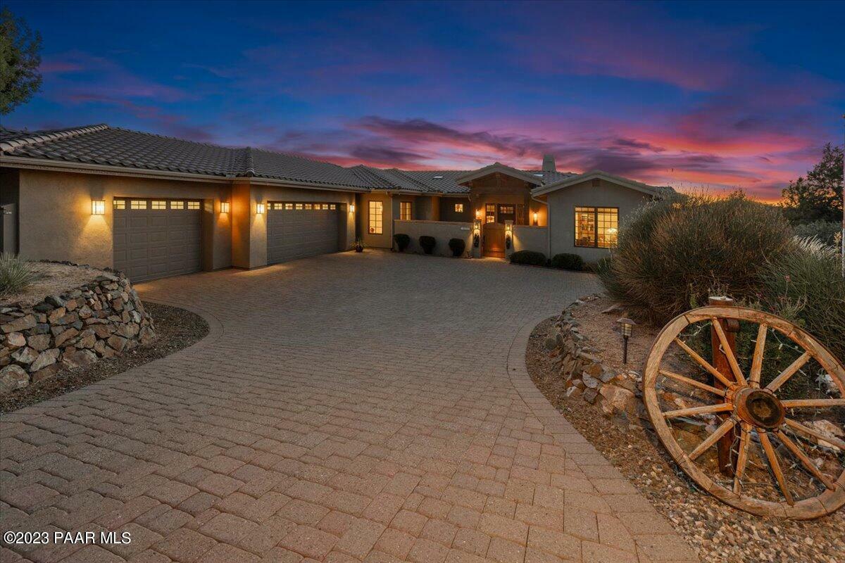 Property Photo:  14000 N Warbonnet Lane  AZ 86305 