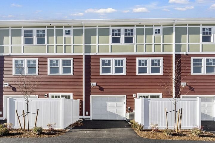 Property Photo: 876 Western Ave 6 MA 01905