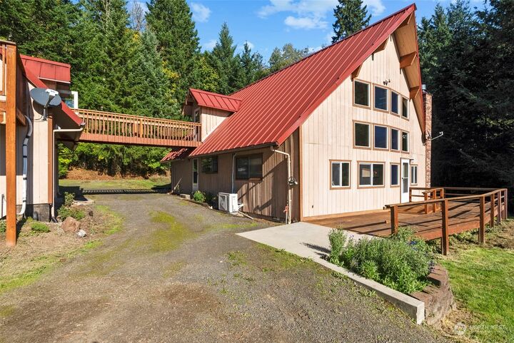 Property Photo:  1270 Confer Road  WA 98625 