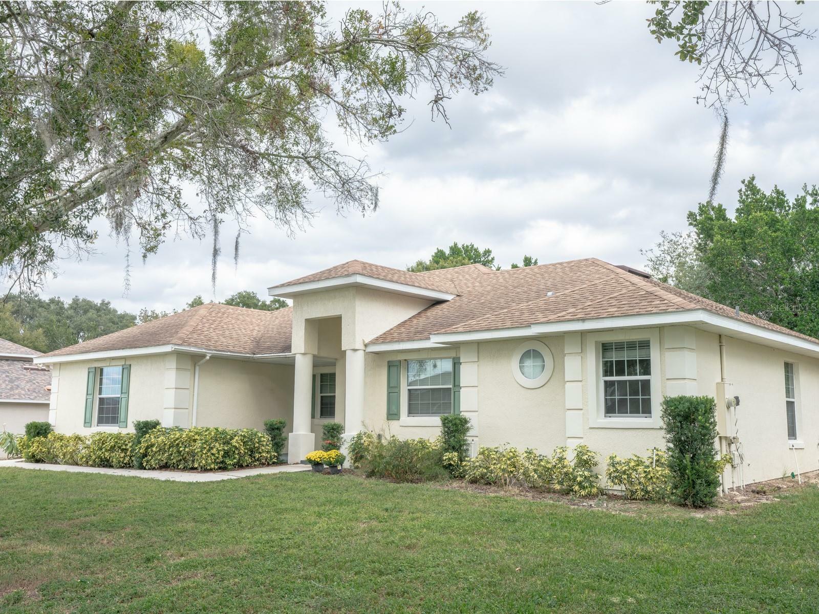 Property Photo:  727 Hull Island Drive  FL 34787 