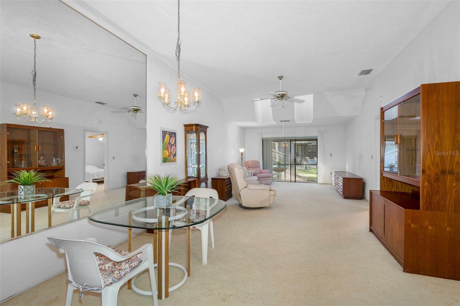Property Photo: 3857 Pheasant Court FL 34685