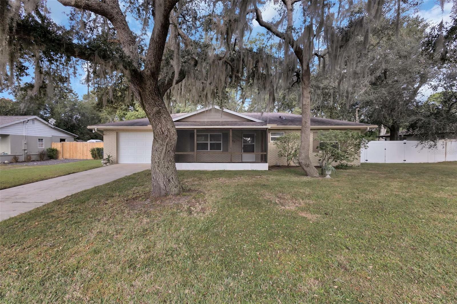 Property Photo:  242 Eldorado Drive  FL 32713 