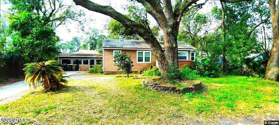 Property Photo:  1822 Lilly Road E  FL 32207 