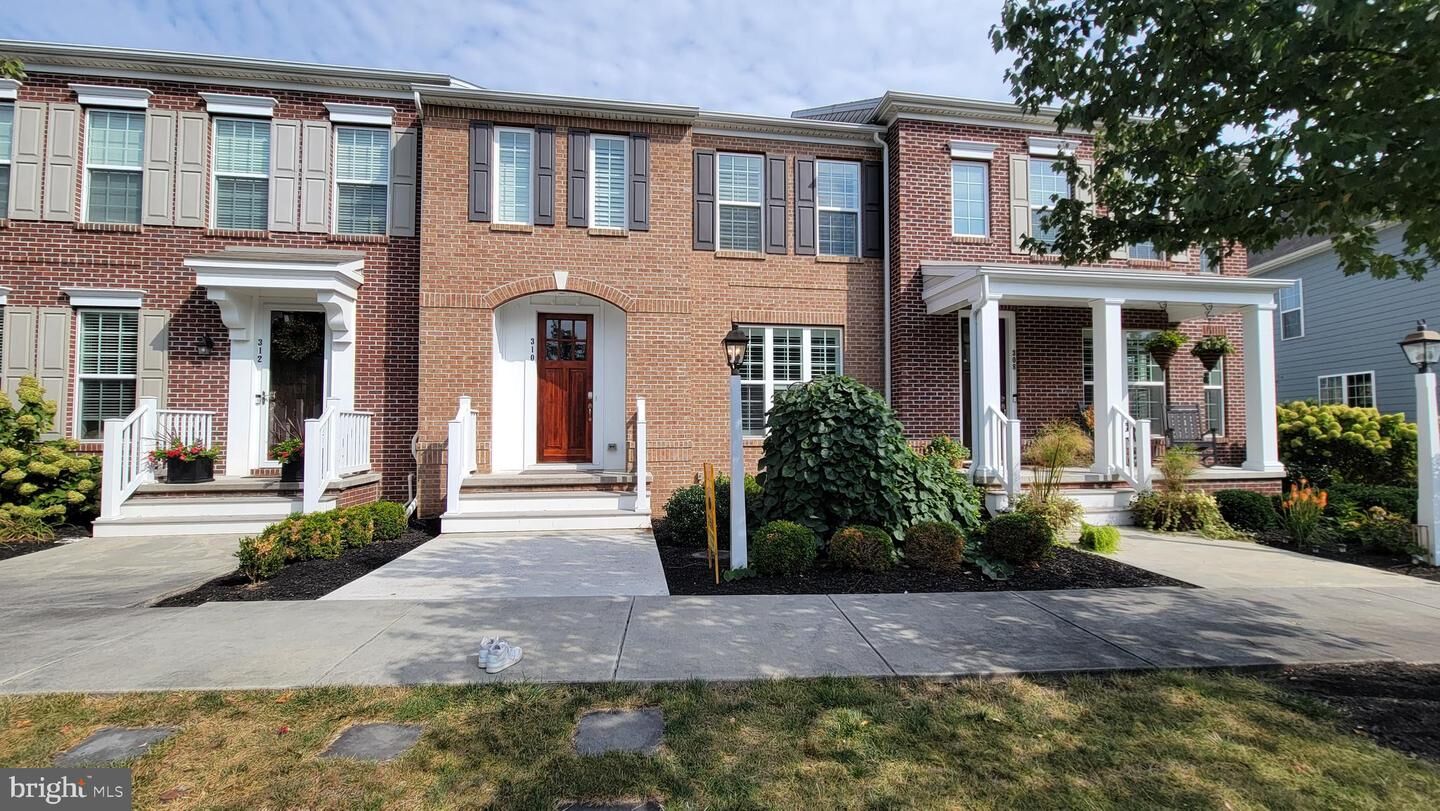 Property Photo:  310 Bryant Street  PA 17050 