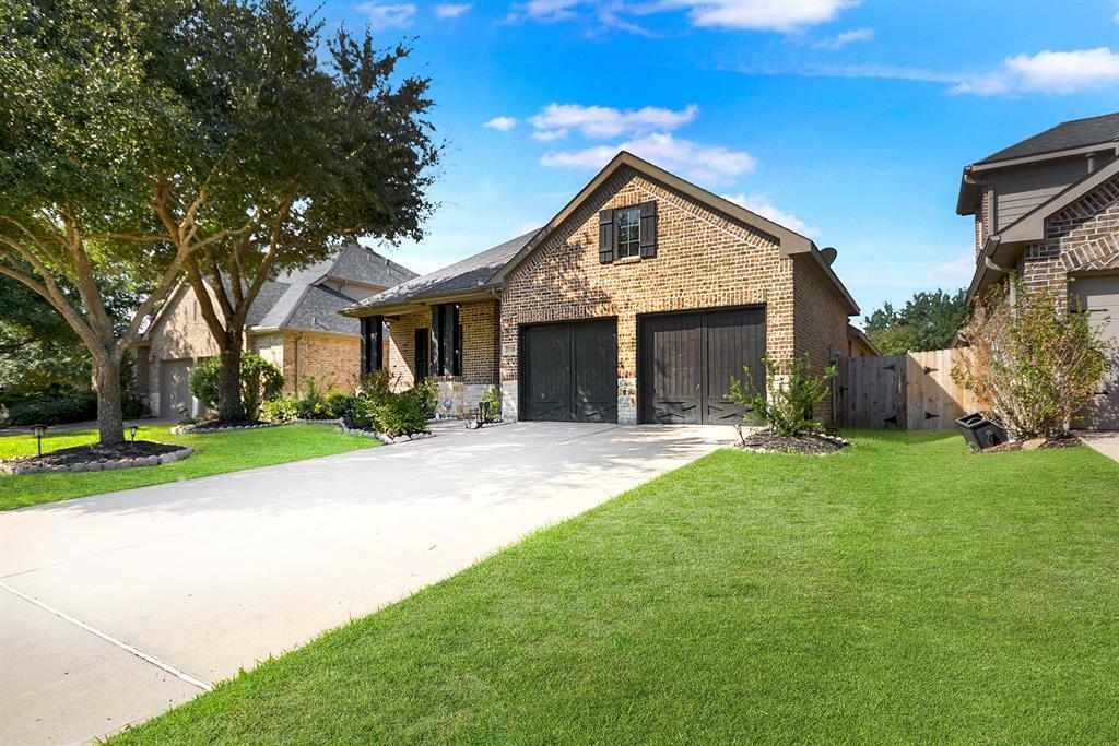 Property Photo: 2718 Misty Laurel Court TX 77494