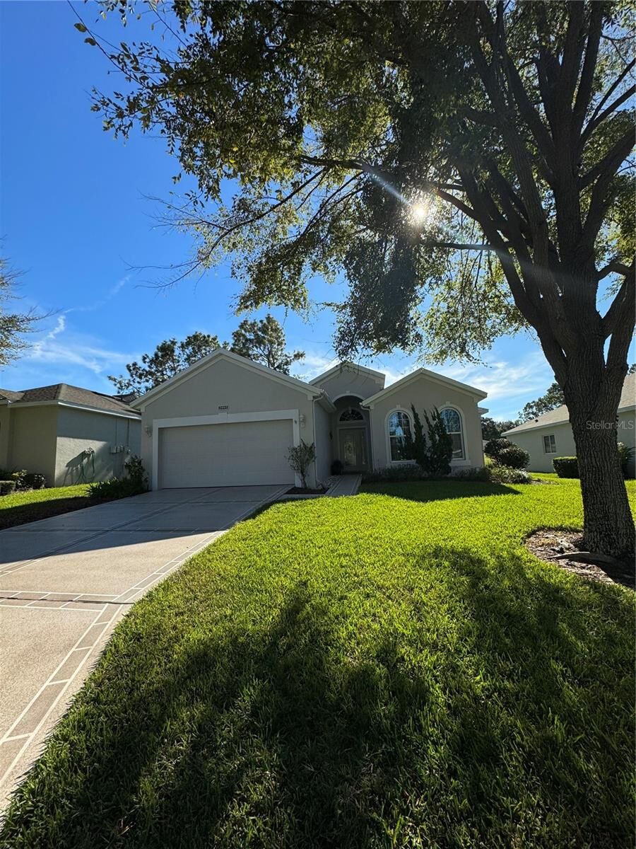 Property Photo:  2095 Grafton Avenue  FL 34711 