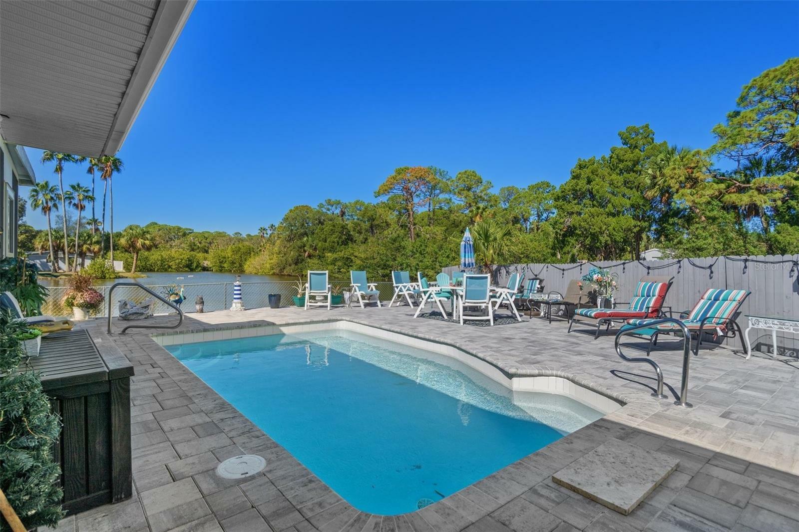 Property Photo:  7321 Royal Palm Drive  FL 34652 