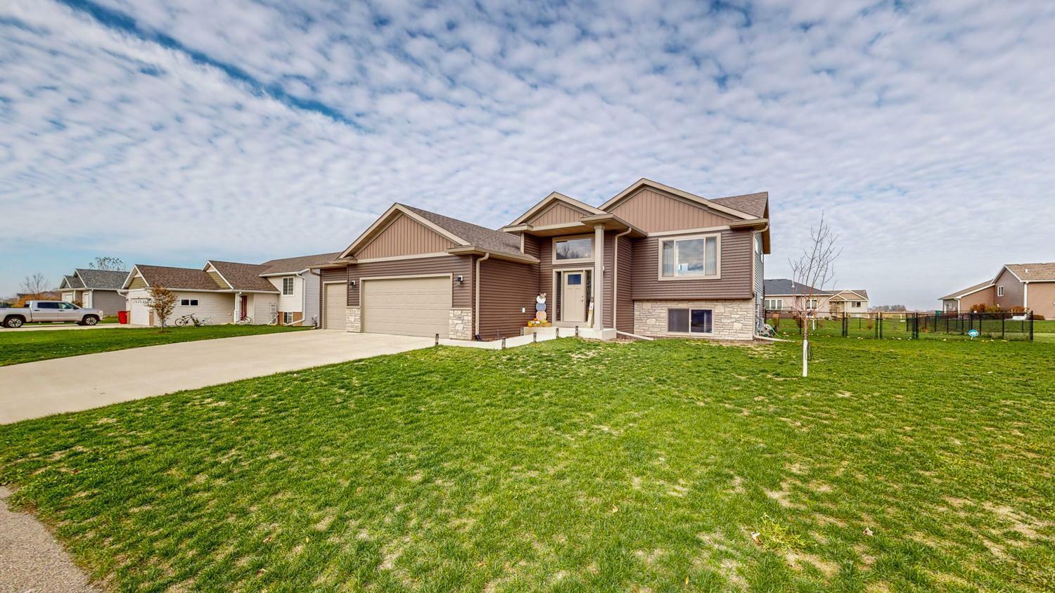 Property Photo: 2007 12th Avenue NE MN 55912
