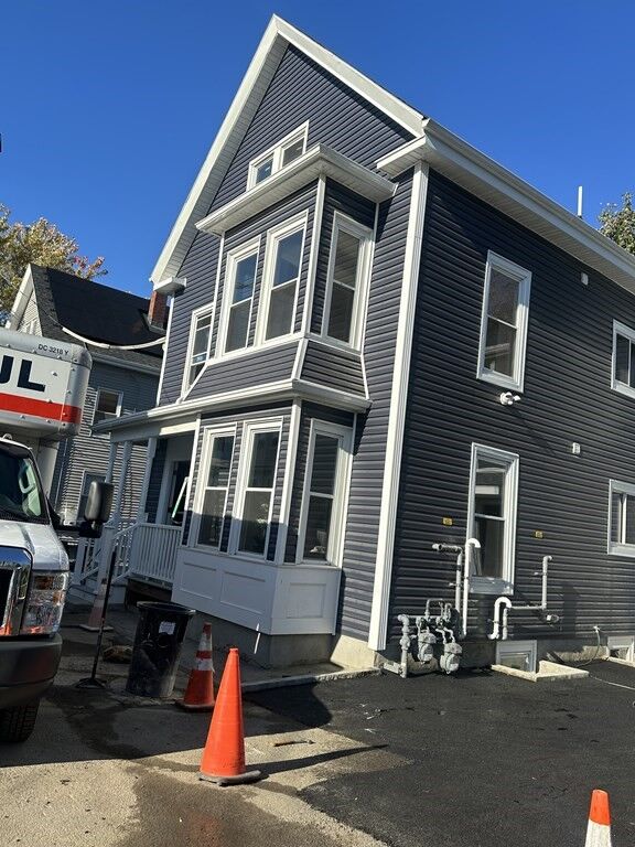 Property Photo:  13 Adams Ct  MA 01902 