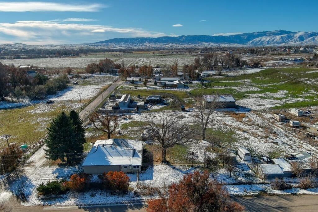 Property Photo:  2 Welton Lane  WY 82801 