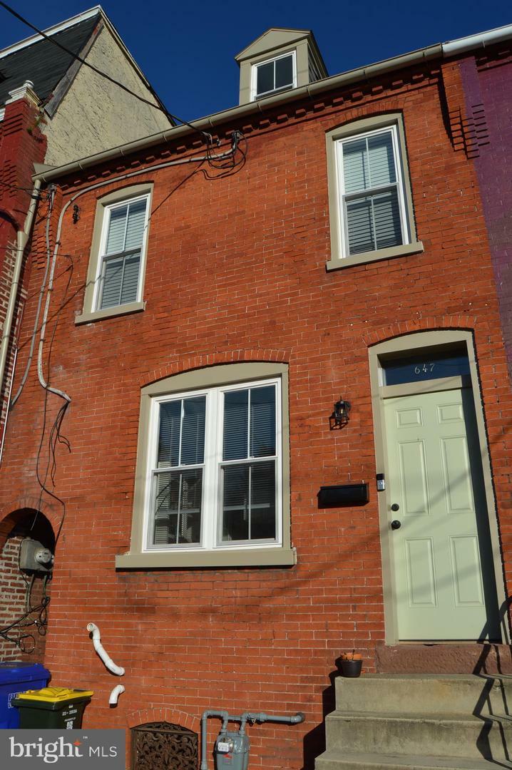 Property Photo:  647 S Queen Street  PA 17603 