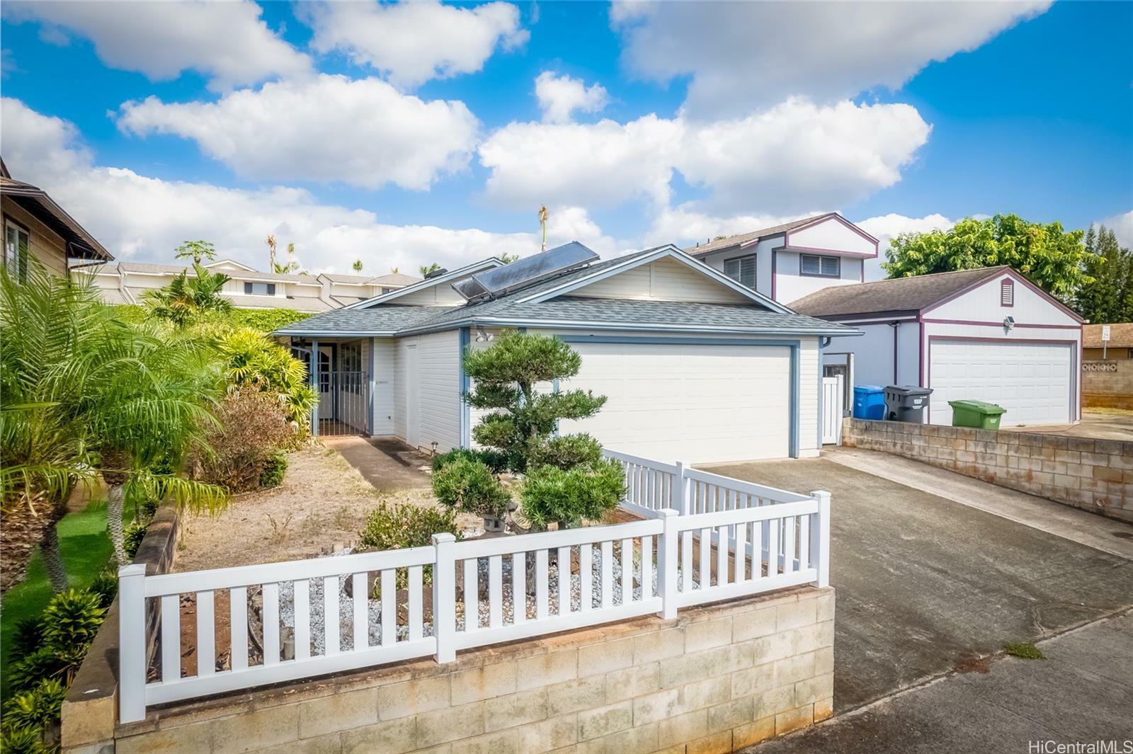 Property Photo:  95-302 Poiki Street  HI 96789 