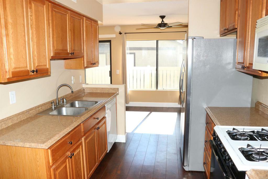 Property Photo: 12118 Wilsey Way CA 92064