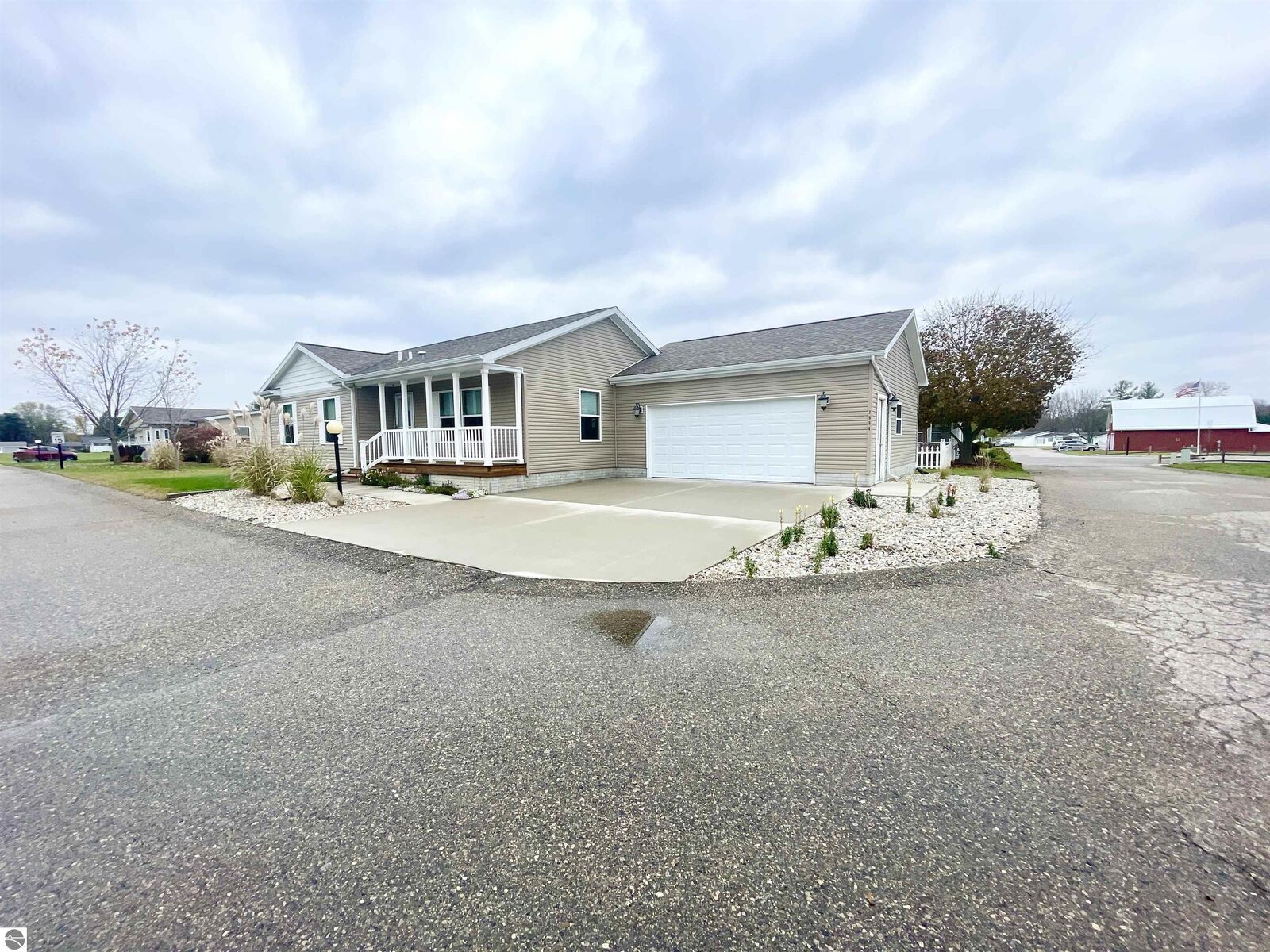 Property Photo: 7554 Veranda Way MI 48880