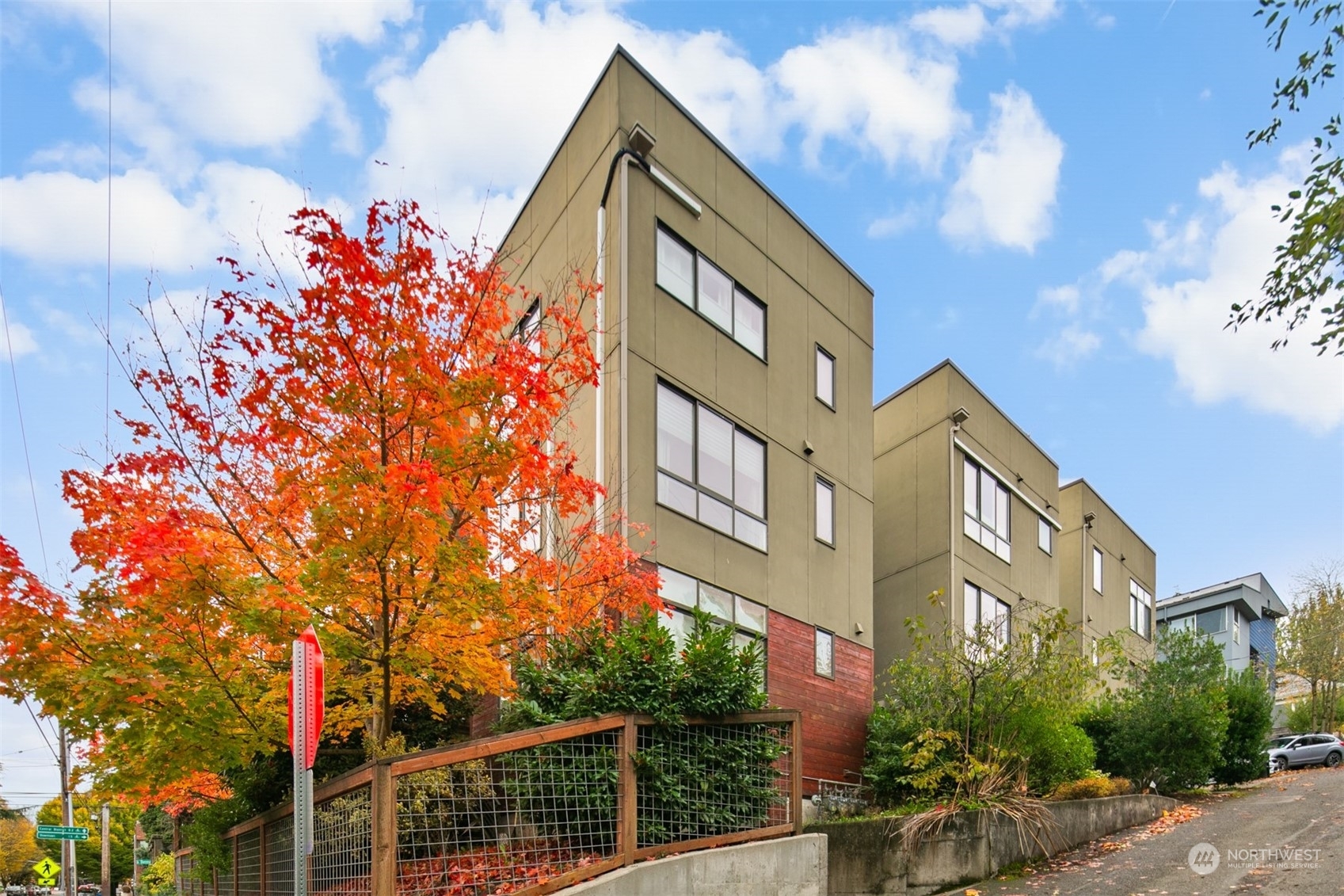 Property Photo: 1827 E Glen Street WA 98112