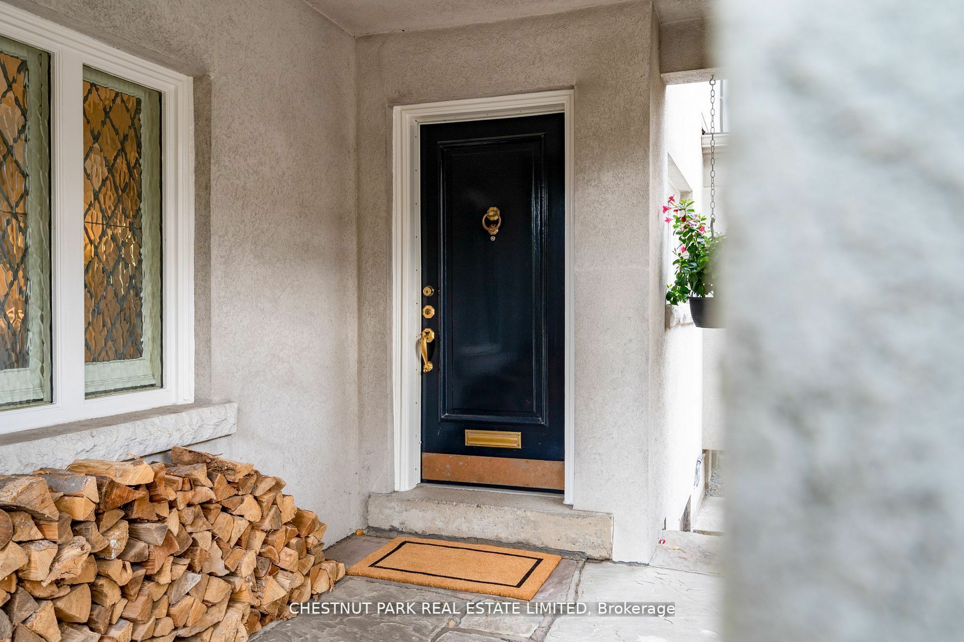 Property Photo: 71 Oriole Pkwy ON M4V2E3