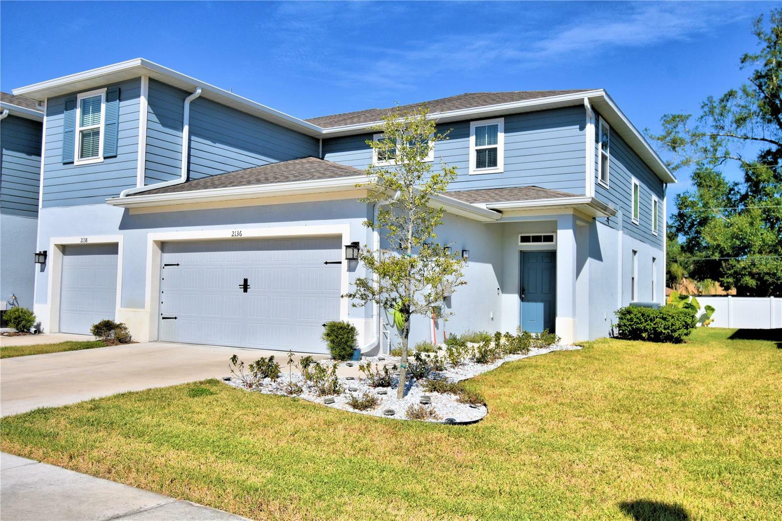 Property Photo: 2136 Laceflower Drive FL 33510