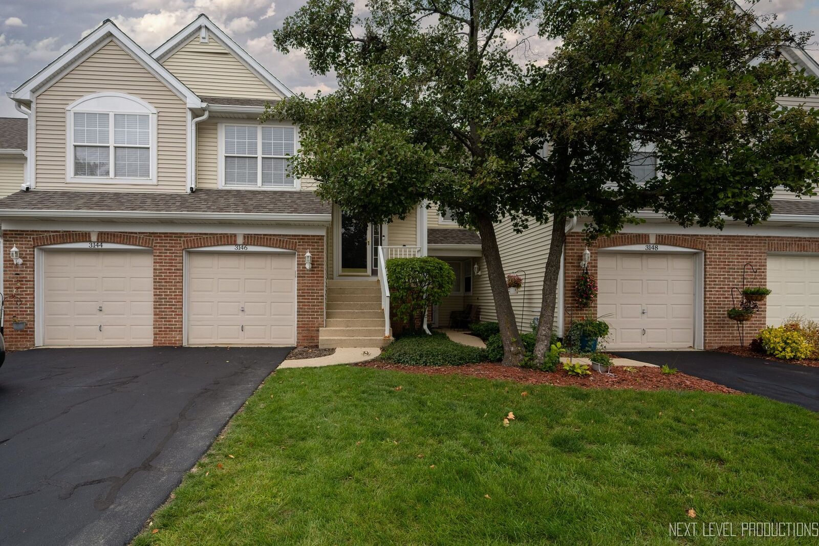 Property Photo: 3146 Autumn Lake Drive 3146 IL 60504