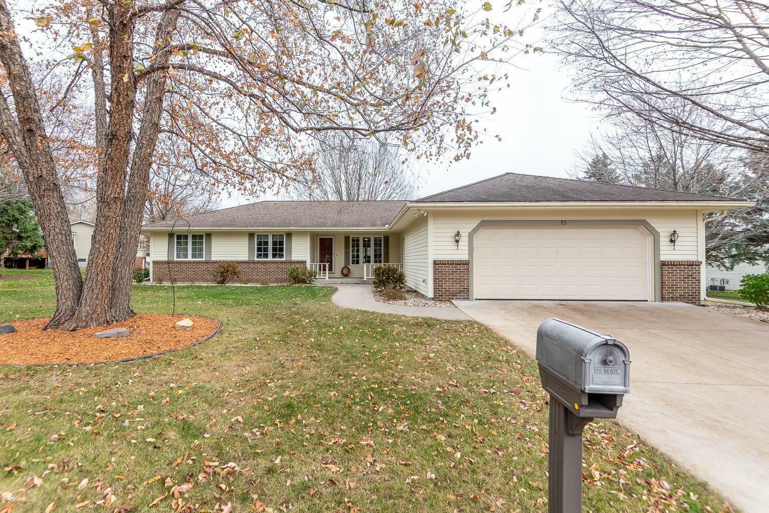 Property Photo:  15 Caroletta Court  MN 56001 