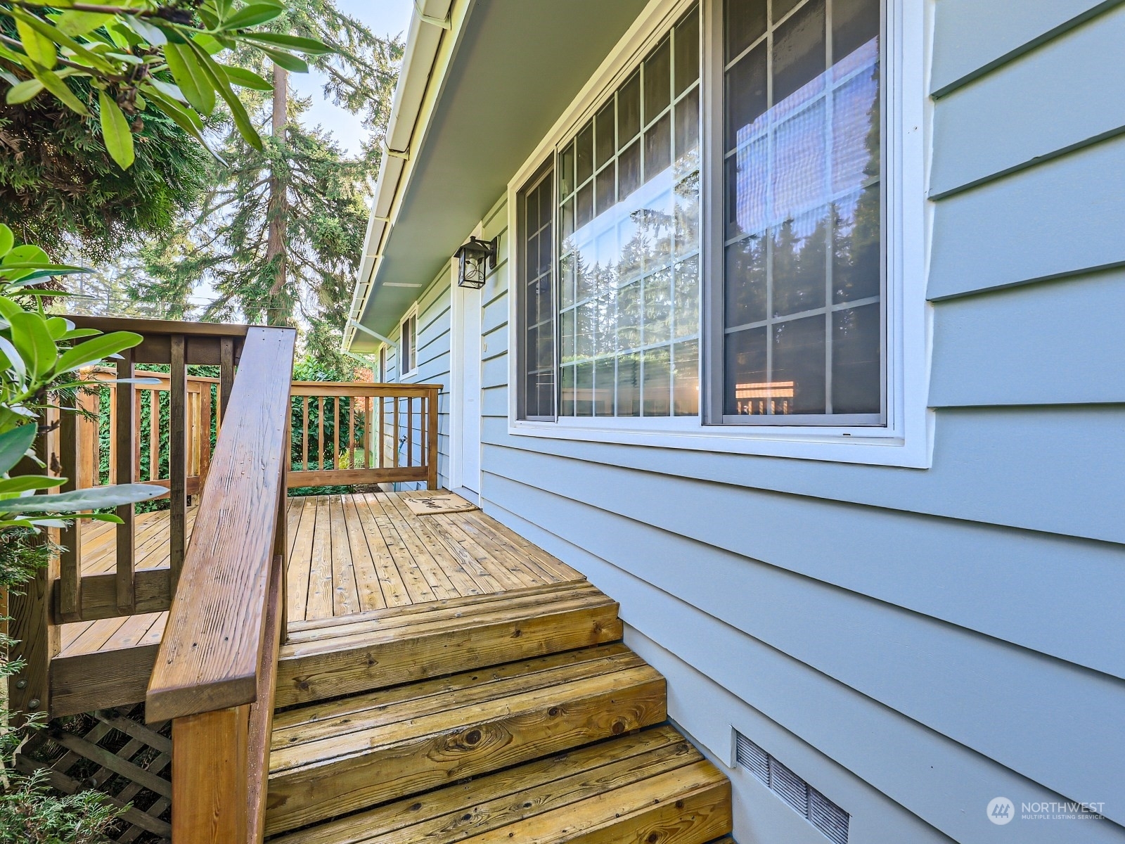 Property Photo:  17420 62nd Avenue W  WA 98037 