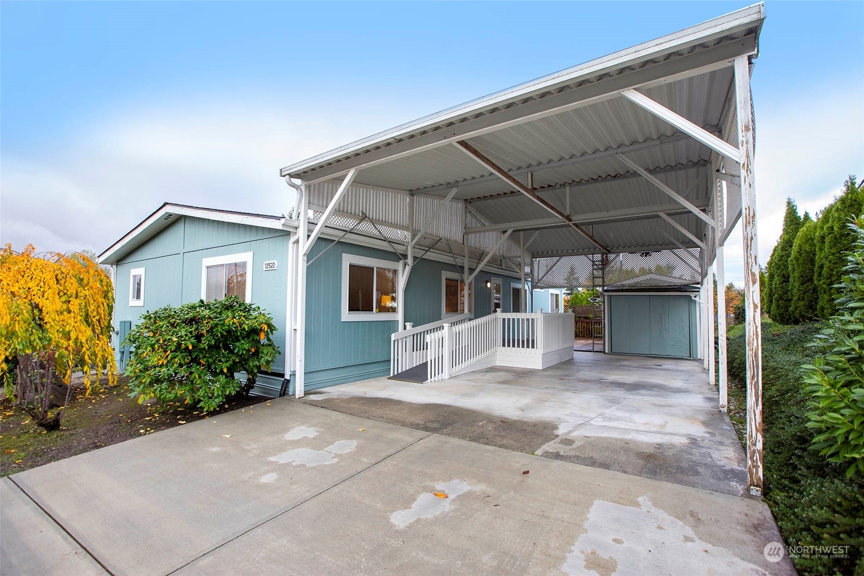 Property Photo: 12522 NE 198th Street WA 98011
