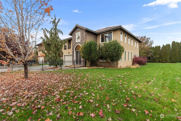 Property Photo:  209 P Street SW  WA 98848 