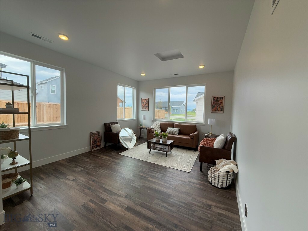 Property Photo: 33 Westgate Ave MT 59718