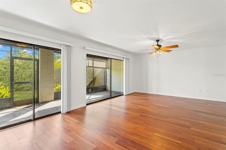 Property Photo:  4128 Pinelake Lane 101  FL 33618 