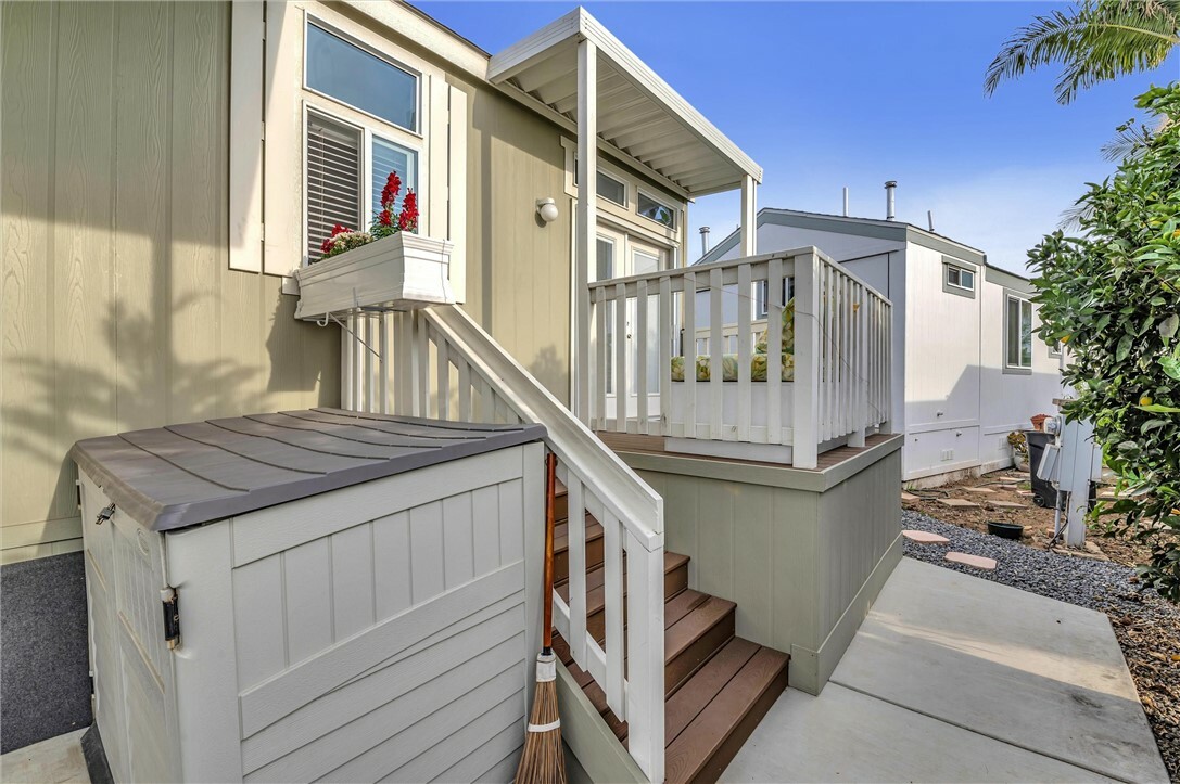 Property Photo:  699 N. Vulcan Ave. 80  CA 92024 