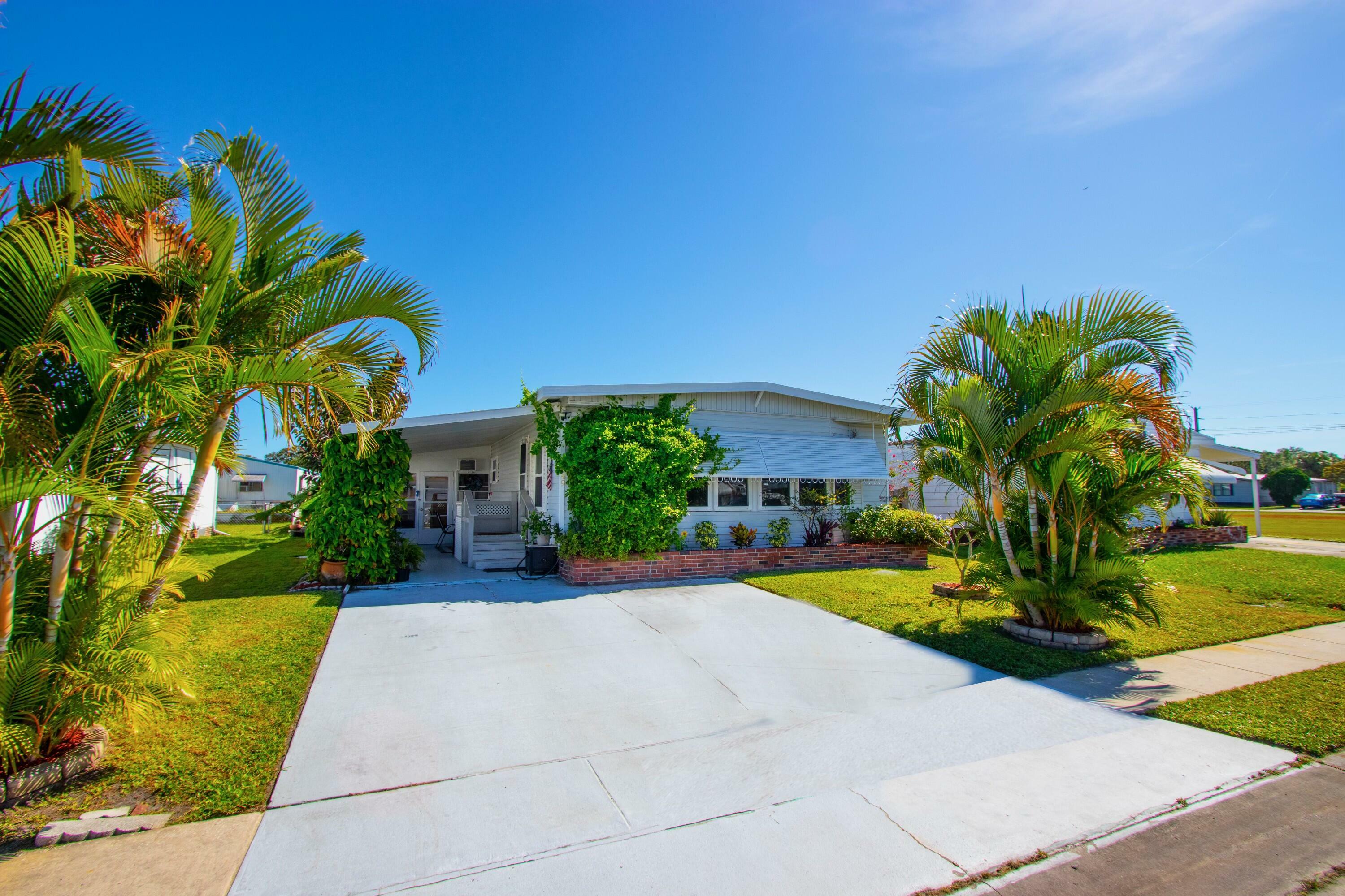 Property Photo:  1749 Coco Plum Street NE  FL 32905 