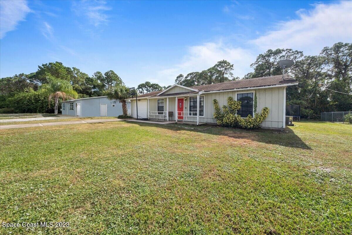 Property Photo:  196 San Luis Street SW  FL 32908 