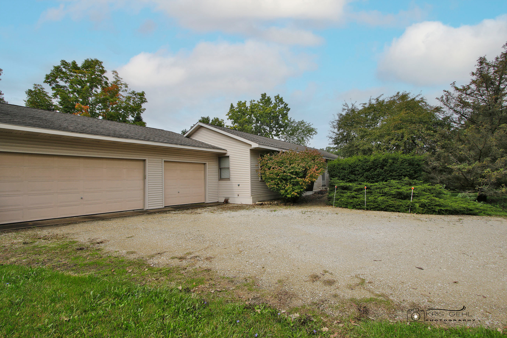 Property Photo:  33430 N Hunt Club Road  IL 60048 