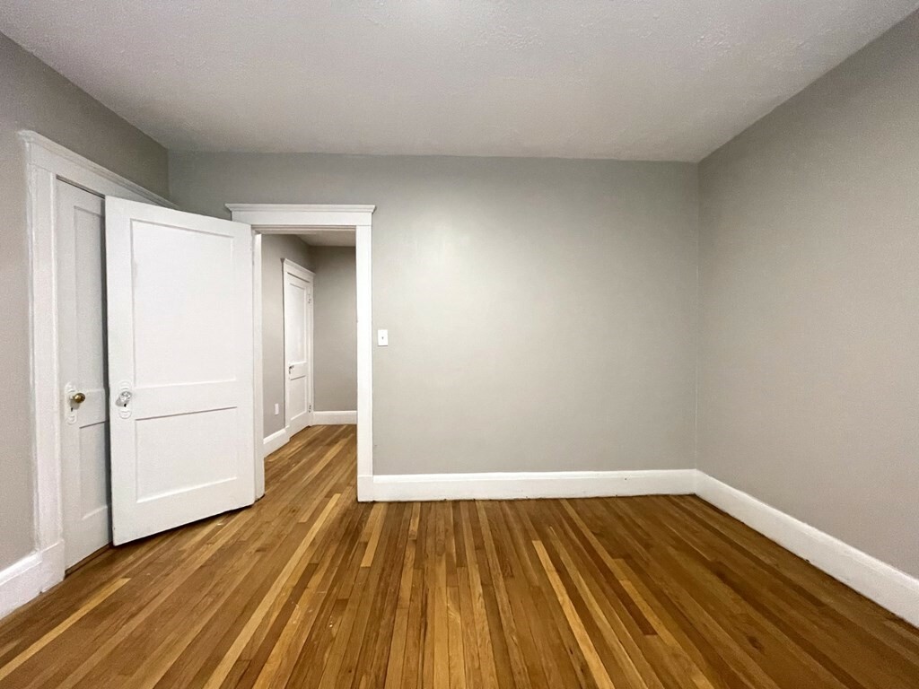 Property Photo: 15 Huss Ct 202 MA 01905