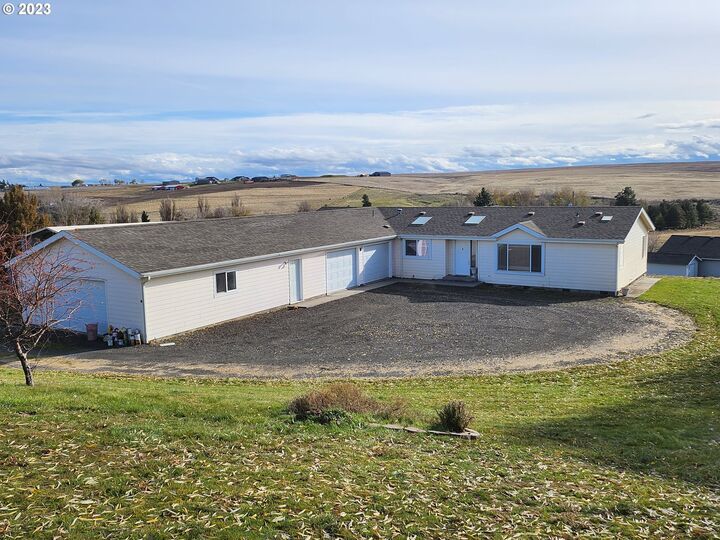 503 Lincoln St  Moro OR 97039 photo