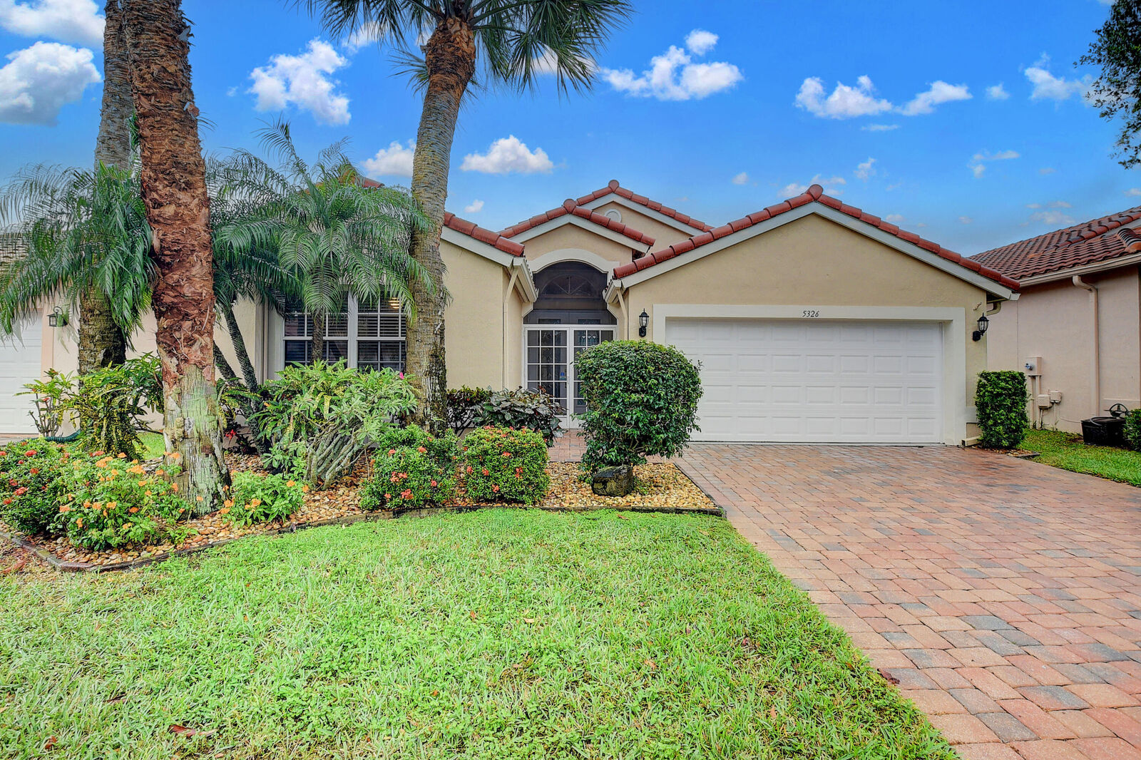 Property Photo:  5326 Angel Wing Drive  FL 33437 