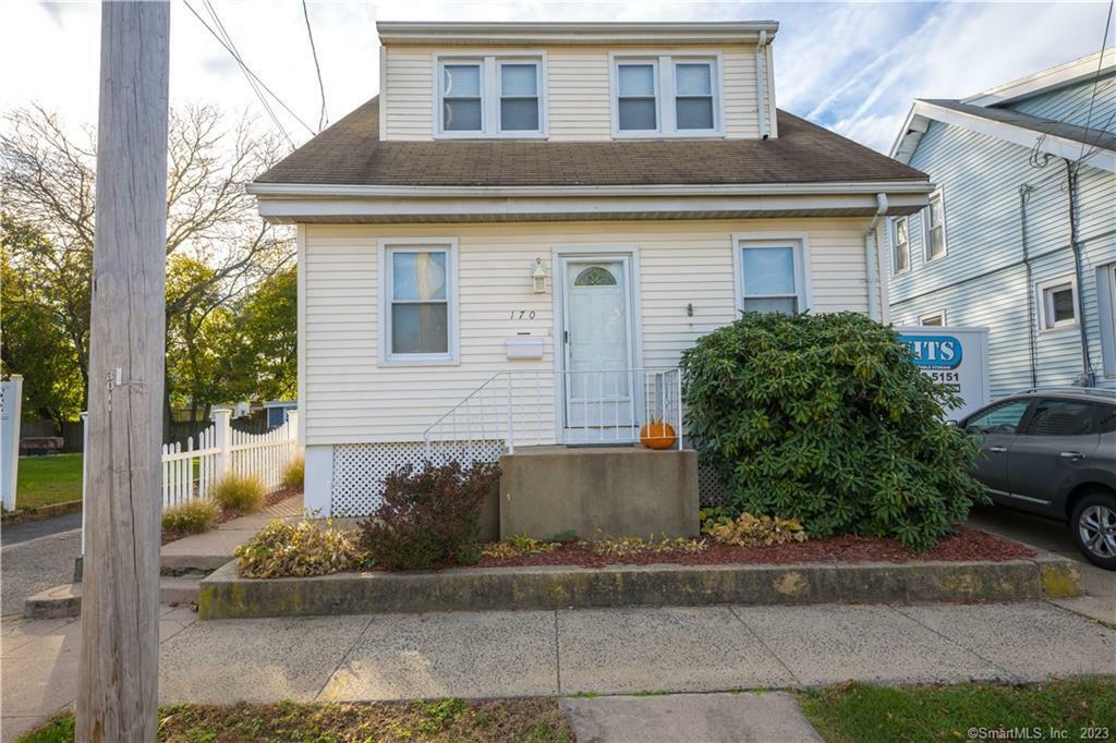 Property Photo: 170 East Avenue CT 06516