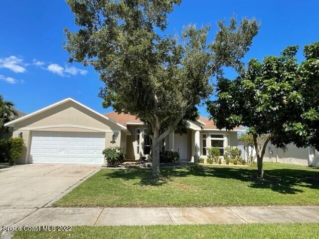 Property Photo: 1070 Hollister Drive FL 32904